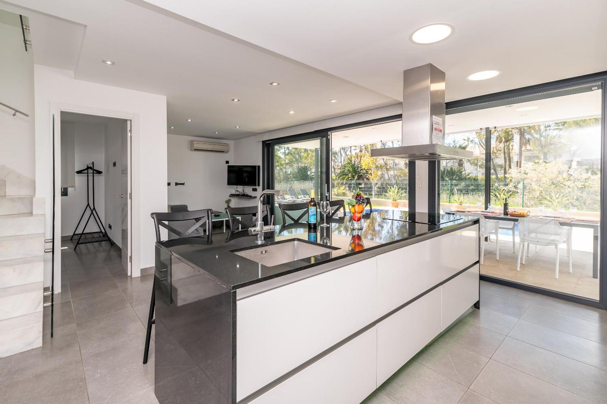 Beach Villa Cosins 1 Mel By Sealand Villas Alcudia  Exteriör bild